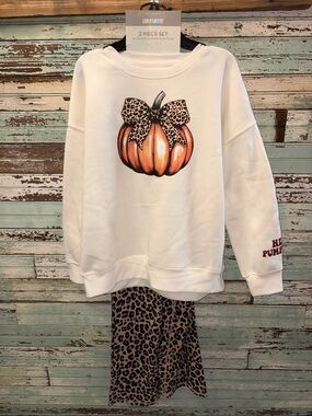 White Pumpkin Graphic Sweatshirt with Leopard Bow